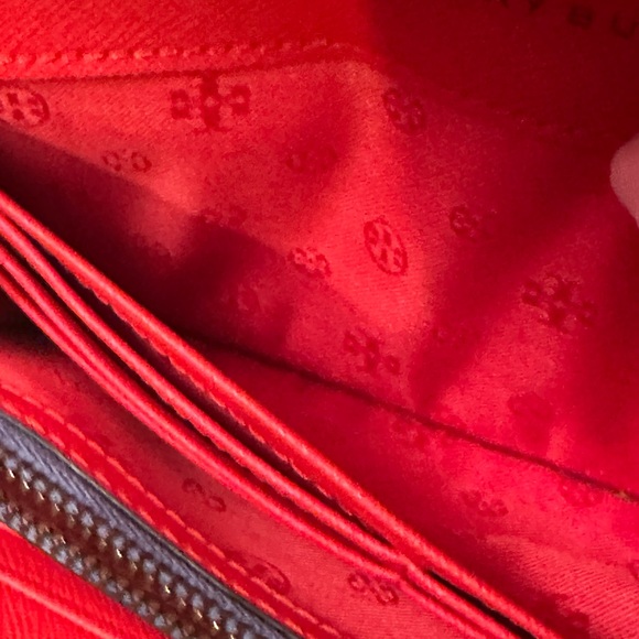 TORY BURCH EUC orange sturdy leather with very few minor issues. - Picture 10 of 11